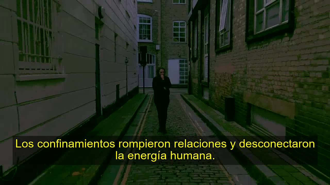 Social Distancing - Spanish subtitles