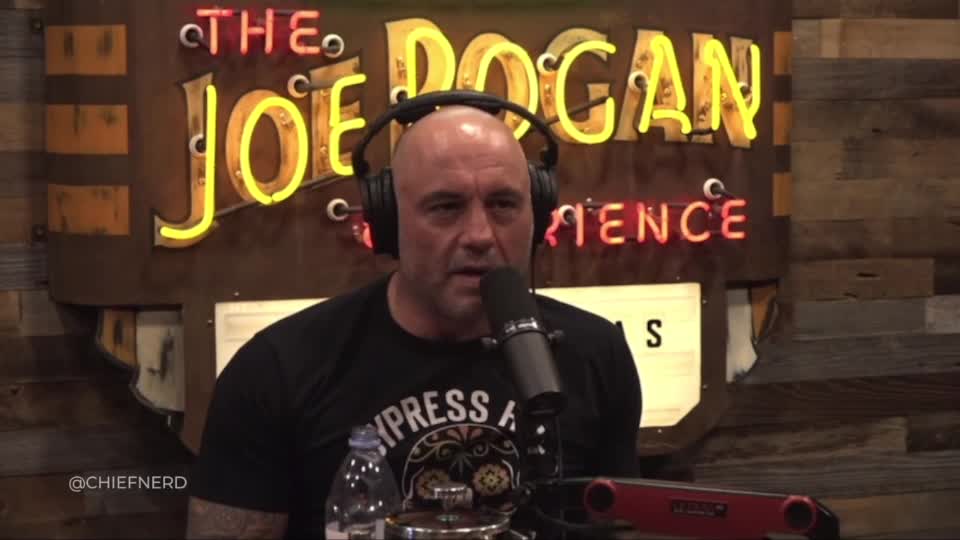 Joe Rogan & Substack Founder Chris Best on China Using TikTok as a Data Stealing Trojan Horse.