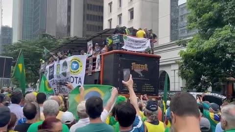 MANIFESTAÇÃO NO CENTRO DE SÃO PAULO PEDE QUE SENADO RECUSE INDICAÇÃO DE FLÁVIO DINO AO STF