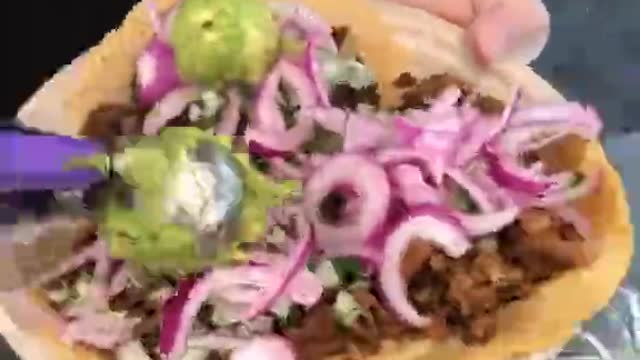 hen foodies are happy, eat delicious food to celebrate.