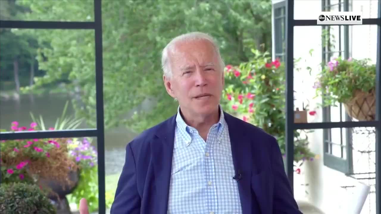 Joe Biden Struggles To Read Teleprompter