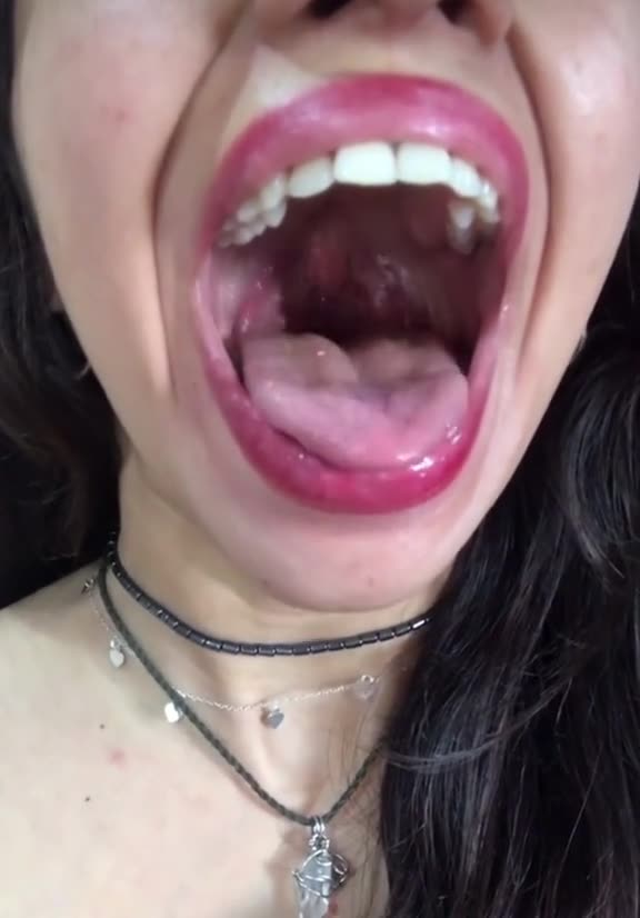 Long Tounge Latina #2
