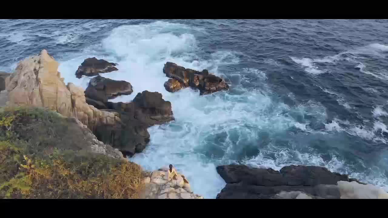 Ocean wave sounds