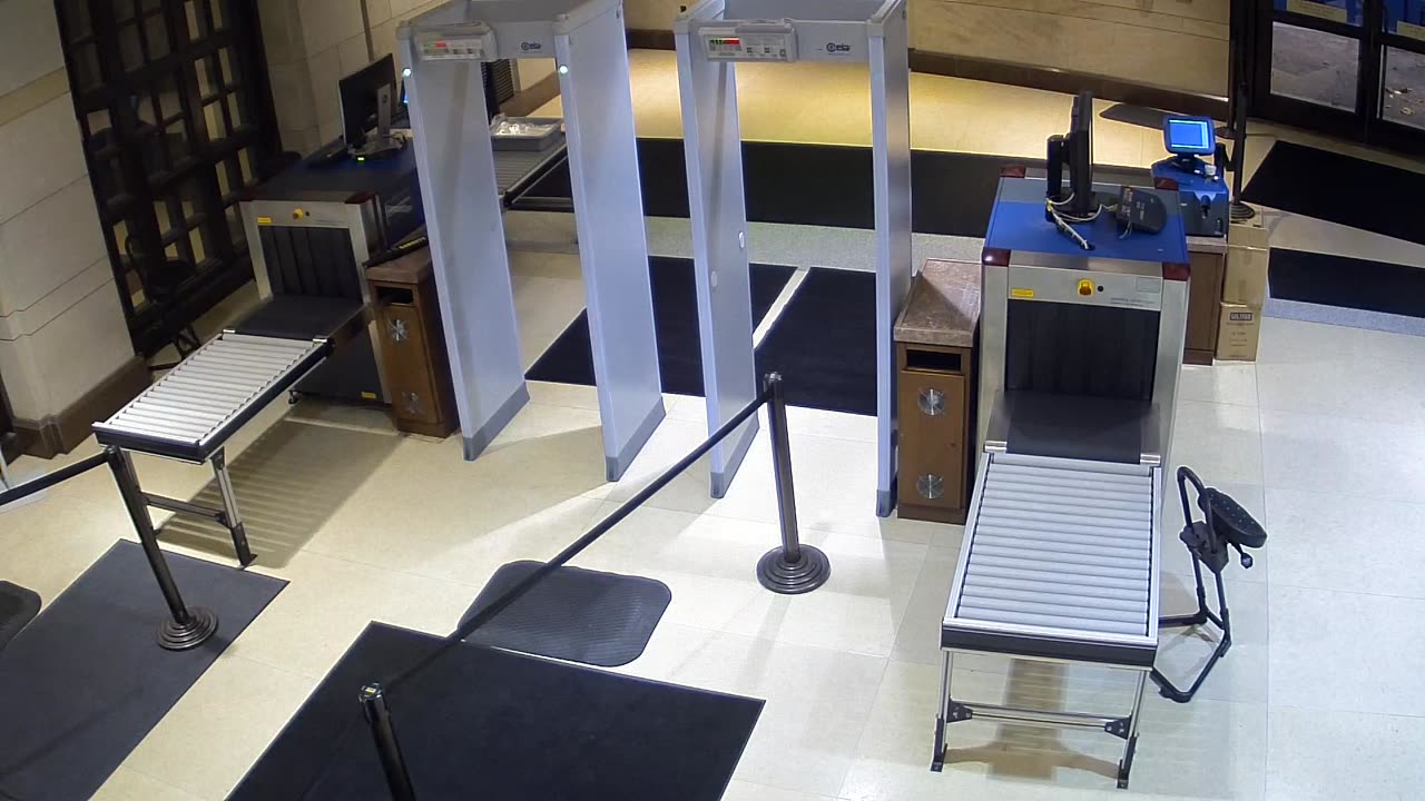 7151CVCULSScreeningMetalDet3_2021-01-06_17h00min01s670ms.mp4