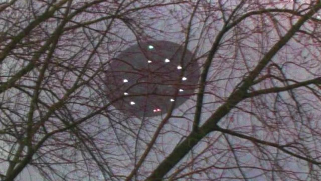 Several UFOs Photographed in Wisconsin