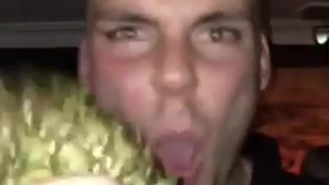 Nsfw guy really likes pineapple