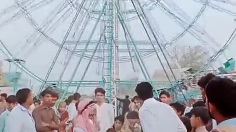 Jhula ke bare mein Bata rahe hain
