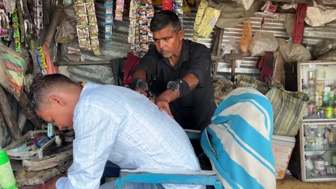 Acupressure Barber Roadside Head Massage _ Indian Massage