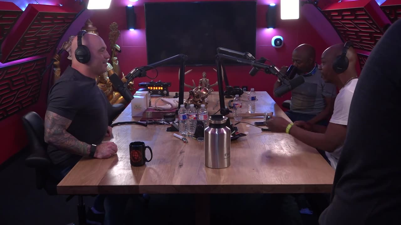 Joe Rogan Experience #1567 - Donnell Rawlings & Dave Chappelle