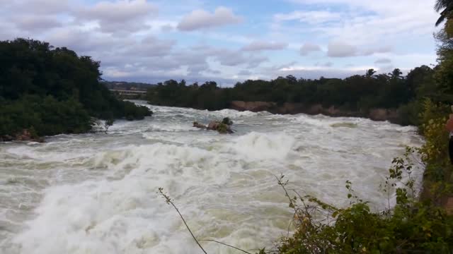 KRS dam water flow