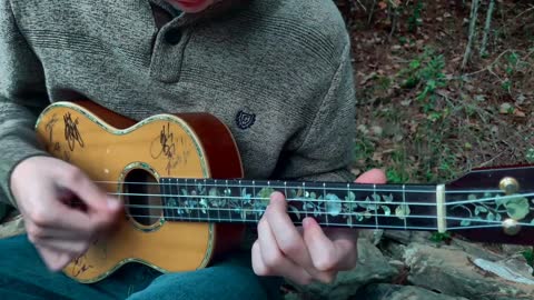 😱1st time playing Uku. best Viral Amazing ukulele player!!!!! (Savio Cipollari) cotton pickin kids