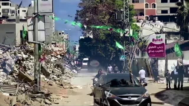 Destruction and loss as Israel-Hamas ceasefire holds