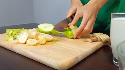 How To Make Kiwi Smoothie Recipe.