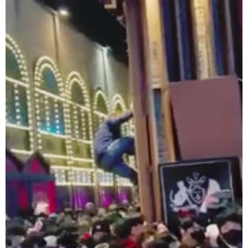 Terrifying moment man desperately flees Halloween horror stampede