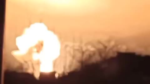 explosions Hit ukraine | ukraine explosion | nuclear weapon on high alert | russia decalres war