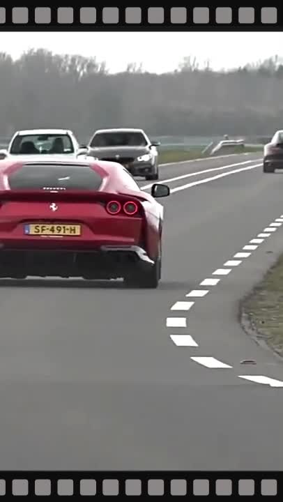 Ferrari 812 Superfast Acceleration ⚠️ Unbelievable sound!