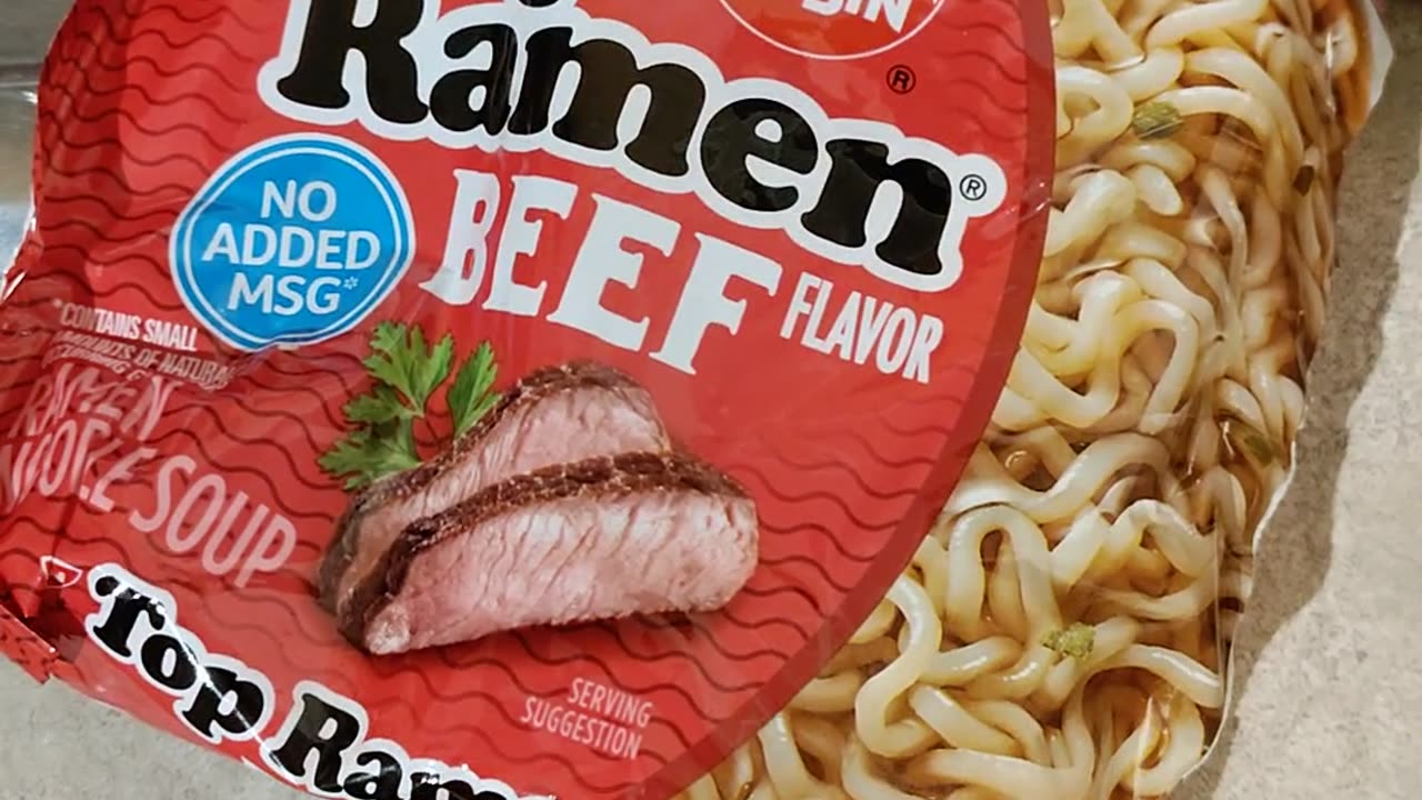 Eating Nissin Top Ramen Beef Flavor, Dbn, MI, 9/26/23