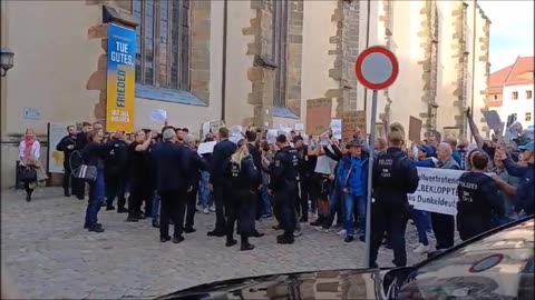 JOACHIM GAUCK - Bautzen, Petridom, 12 04 2024 - Begrüßung HAU AB, Schilderdemo