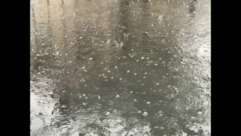 Sudden hail rains down on Seoul