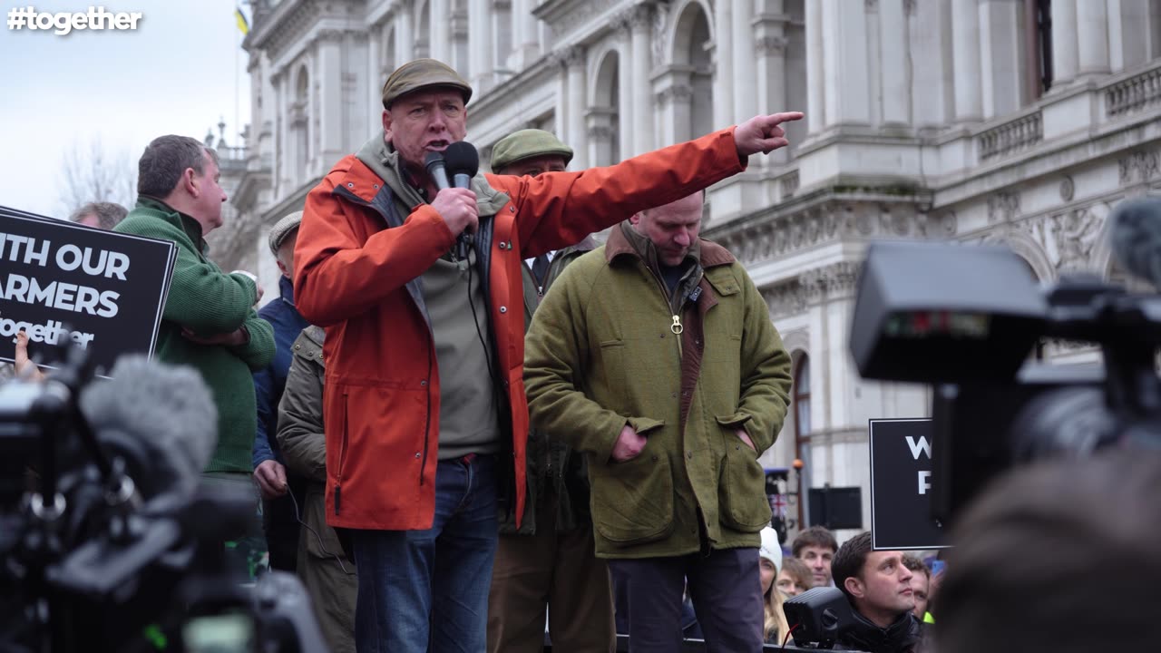 FARMER PROTEST: "We fed this country... do not let them destroy this industry" (Gareth Wyn Jones)