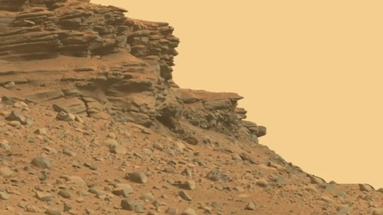 Why is this Mars rock hollow