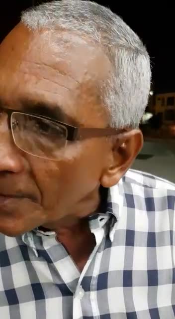 Usuarios de Transcaribe bloquean salida de buses en Patio Portal