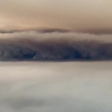 View of Creek Fire from airplane looks apocalyptic