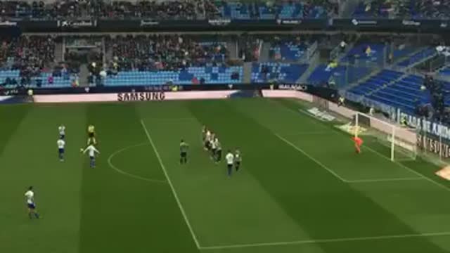 VIDEO: Sandro scored a Beautiful Freekick.