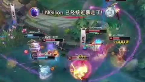 Games the King of Glory, Our adc was attacked, ask for support