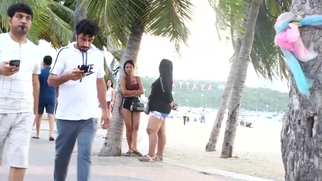 Street Whores in Pattaya Thailand - ❤️ 🇹🇭 👸 Thai Girl Interviews 👸 🇹🇭 ❤️