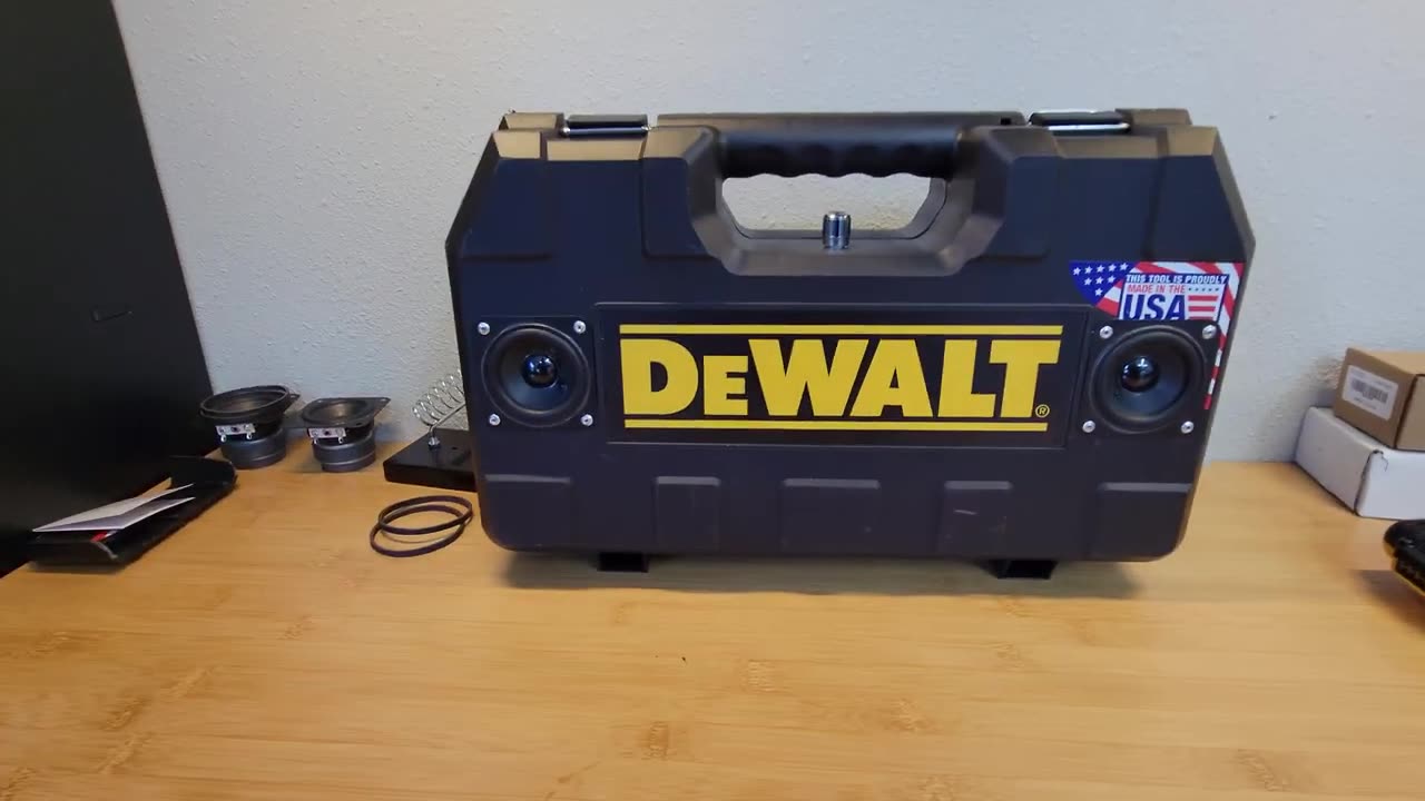 DIY DEWALT BLUETOOTH SPEAKER ❗