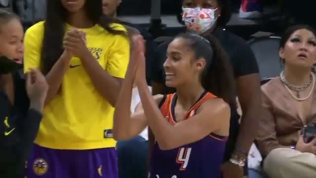 Skylar Diggins-Smith gets ejected from game