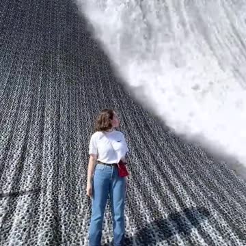 Mindblowing waterfall in dubai