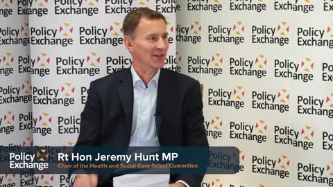 Bill Gates declares that "we need a new way of doing the vaccines".