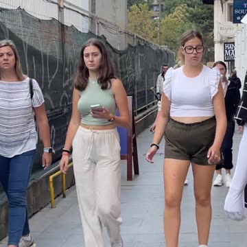 She just wanted to help 😂💃😂