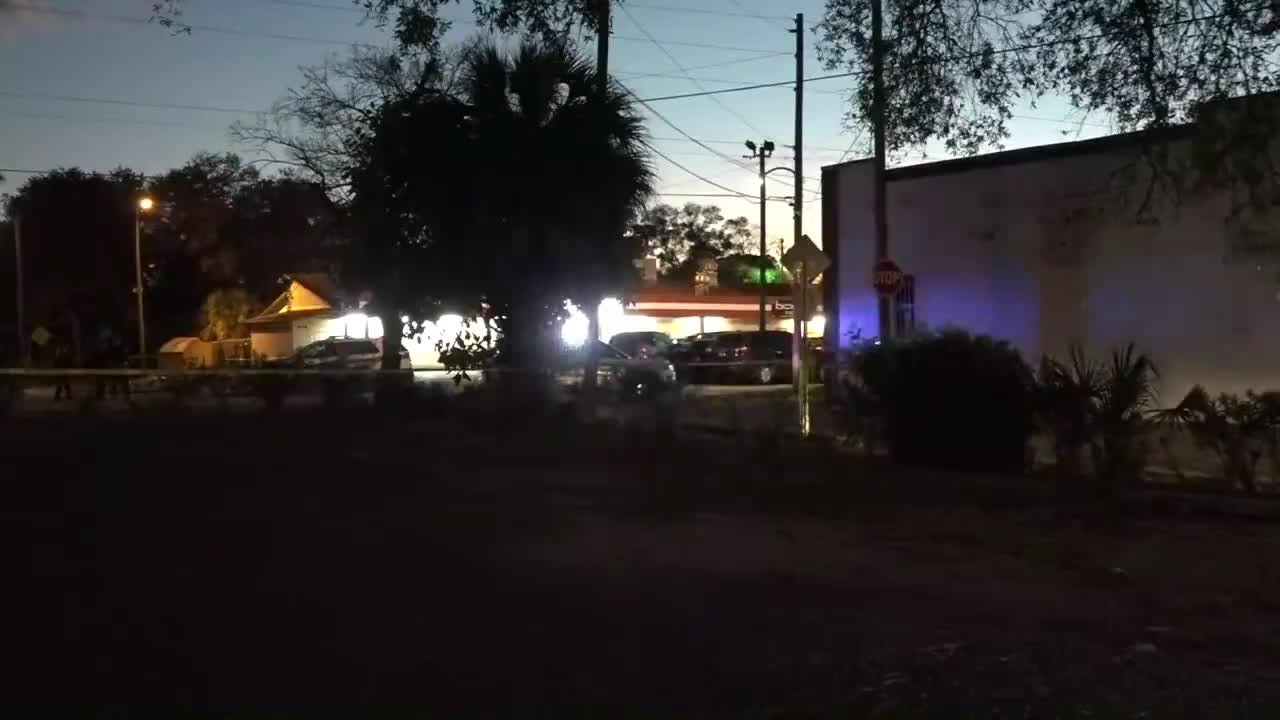 Raw Scene Footage of St. Petersburg Police Officer Shot in Shootout, Gunman Shot & Killed