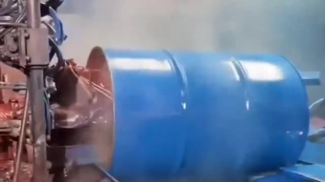 How oil drums getting painted