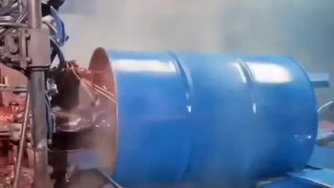 How oil drums getting painted