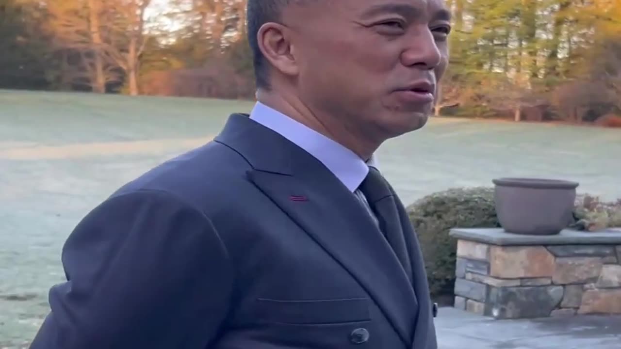 20221205文贵先生GETTR¹： #江泽民：在七哥之前提到的八宝山第七号不锈钢火化炉火化了。两个全新的火花炉生产线，现在用了一个，那接下来那个用给谁？
