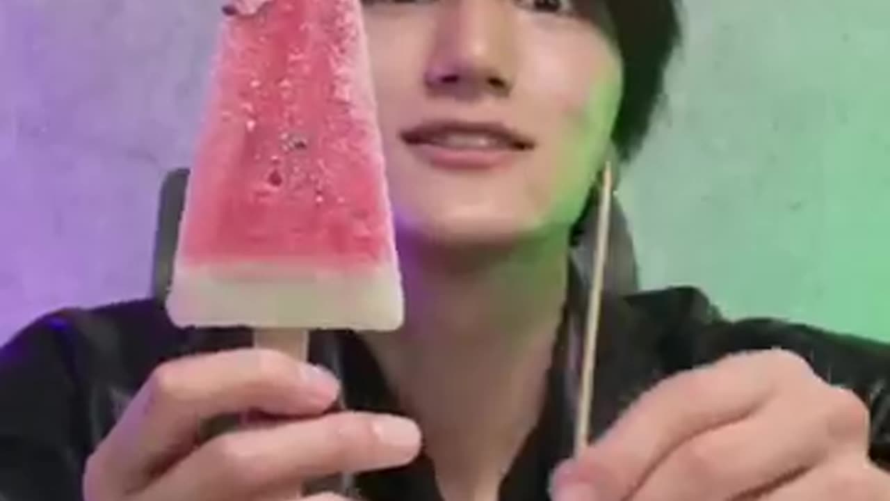 How to give a watermelon ice cream?🍉🍨