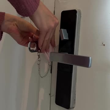 Clever Tips To Do When You Check In a #Hotel (#2024 version)