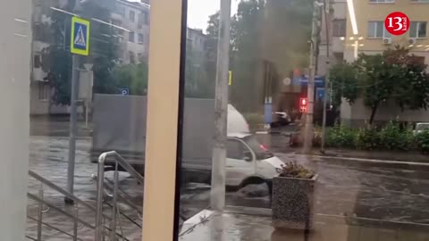 Strong floods in Russia’s Belgorod city - Streets, cars submerged under water