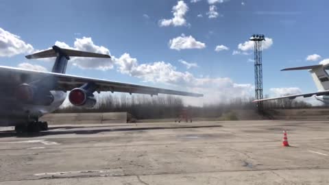 planes at the airport