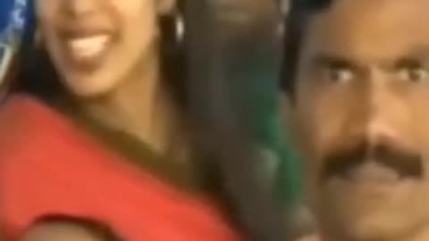 Father protects family from cameraman 🎥💪