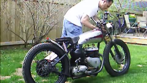 Triumph TRW Bobber First Start