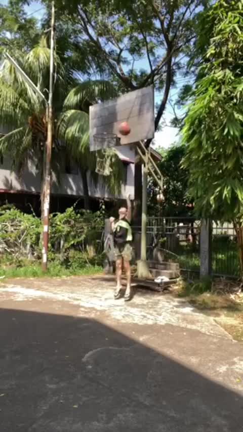 Don't give up 😂😂😂