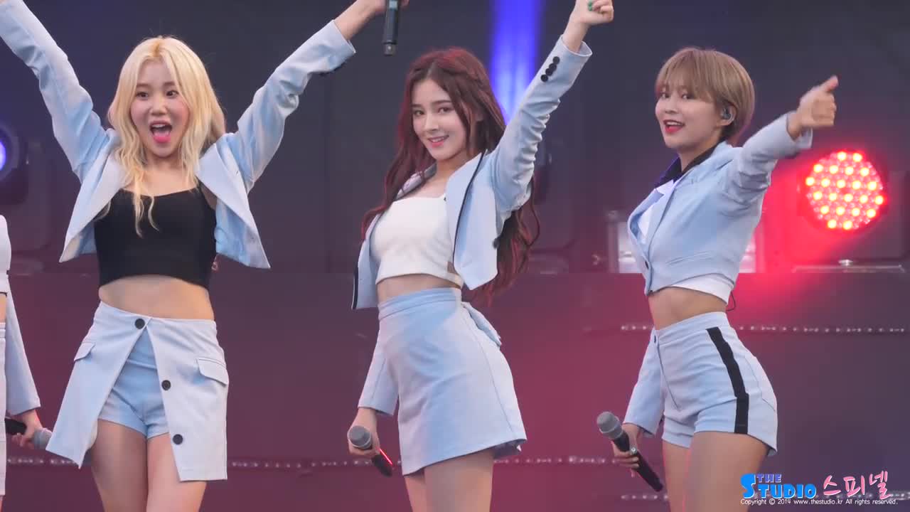 MOMOLAND Nancy fancam - BBoom BBoom