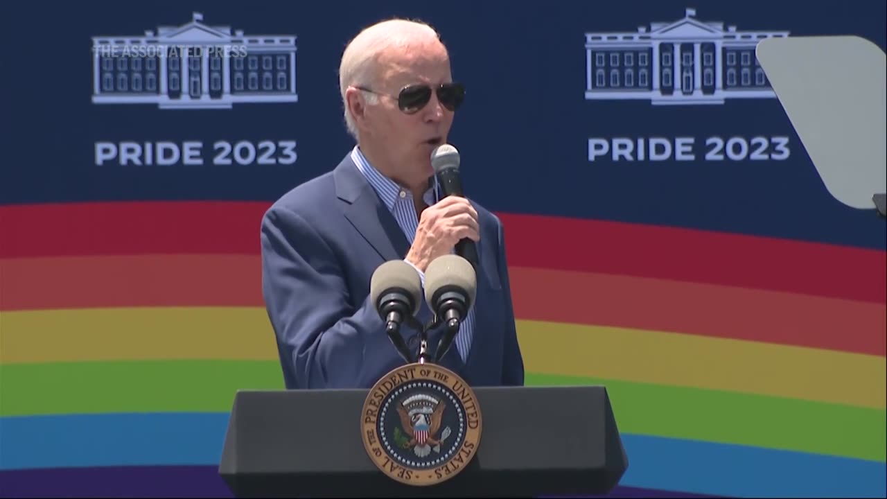 Quando il presidente americano PEDO JOE Biden a giugno 2023 onorò l'annuale mese dell'orgoglio LGBTQ alla Casa Bianca a Washington D.C 🏳️🌈DOCUMENTARIO NON ENTRERANNO NEL REGNO SANTO DI DIO quindi NO LGBTQIA+,SODOMITI,ZOOFILI,STREGHE