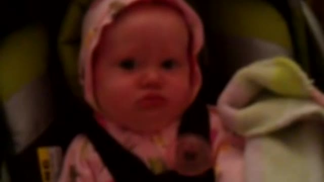 Hilarious grunting baby cracks up her mom