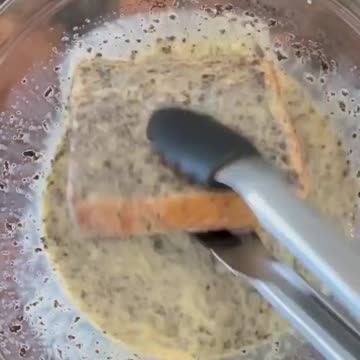 How to make an oreo sandwich 😋